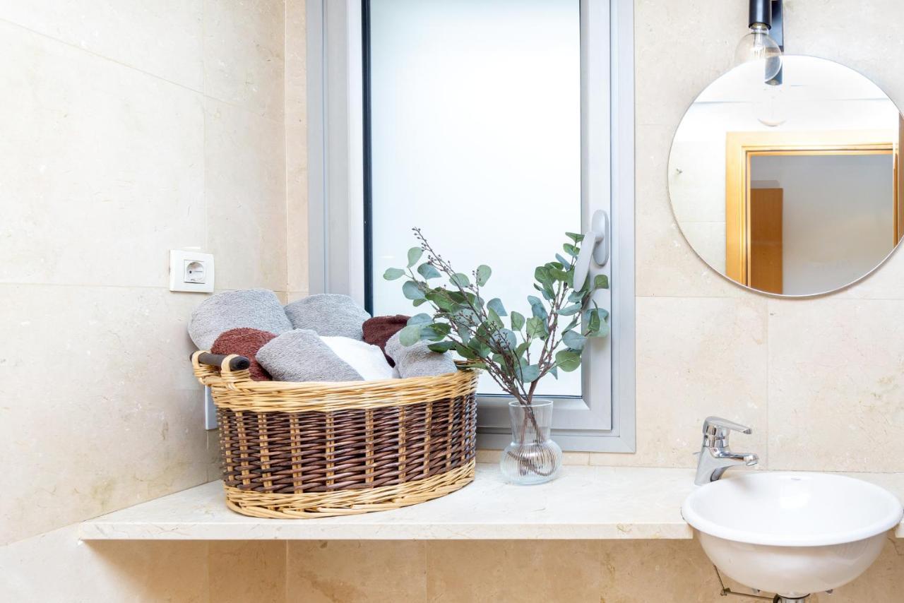 Enjoy Apartments Maria II Barcelona Luaran gambar