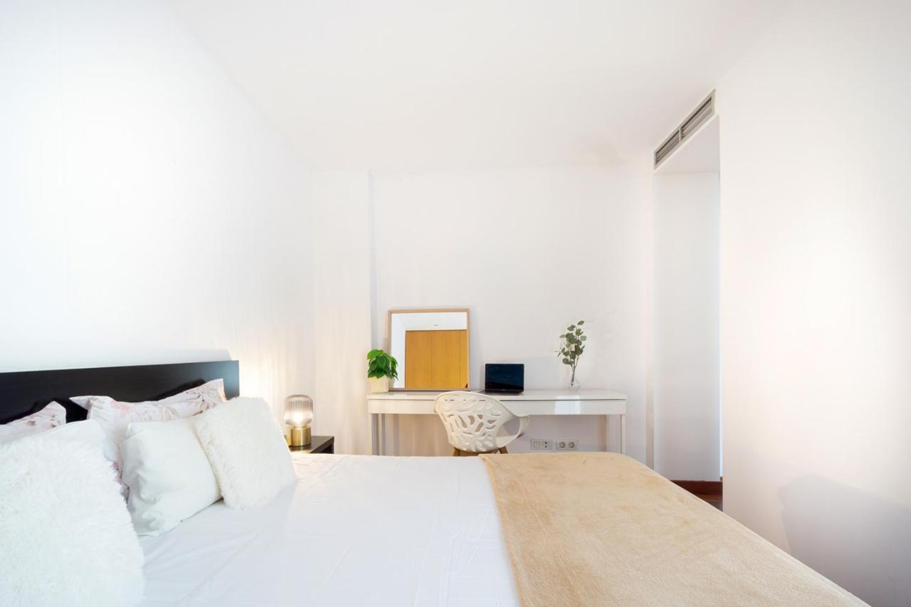 Enjoy Apartments Maria II Barcelona Luaran gambar