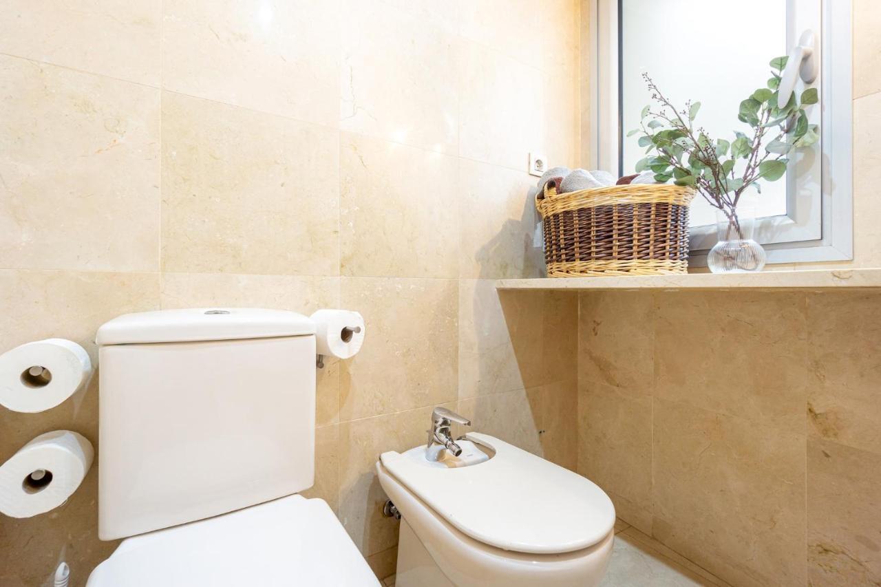 Enjoy Apartments Maria II Barcelona Luaran gambar